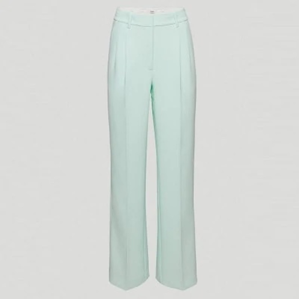 Aritzia | Effortless Crepette Pant in Mint | Sz 8 TALL